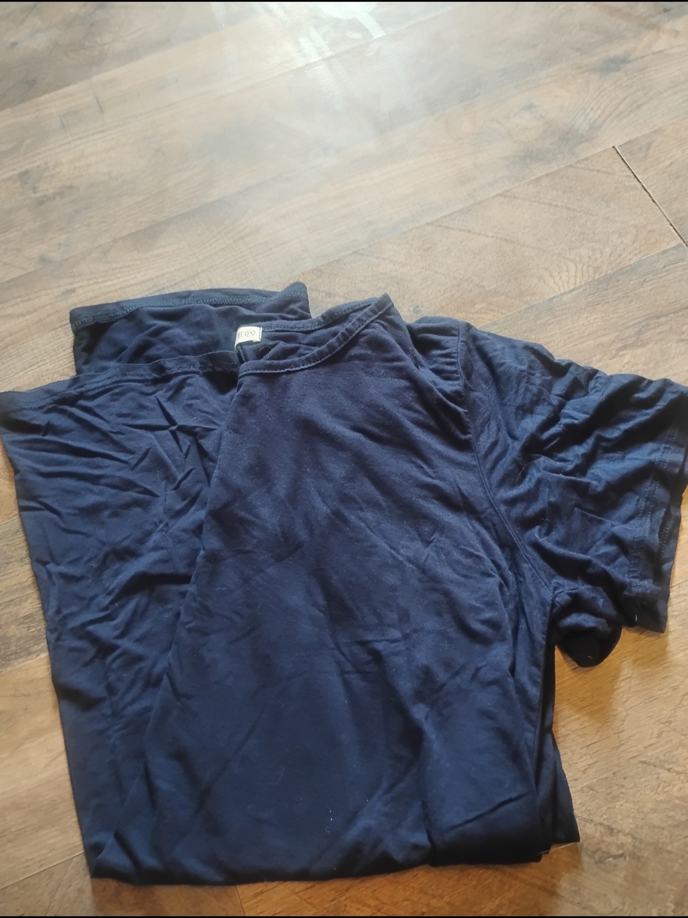 Woman's Short Sleeve Crew Neck Tunic